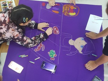 อาสาสร้างสื่อการเรียนรู้บนผืนผ้า 23 มี.ค. 62 Volunteer to Create Learning Material on Canvas – in Thailand March, 23,19